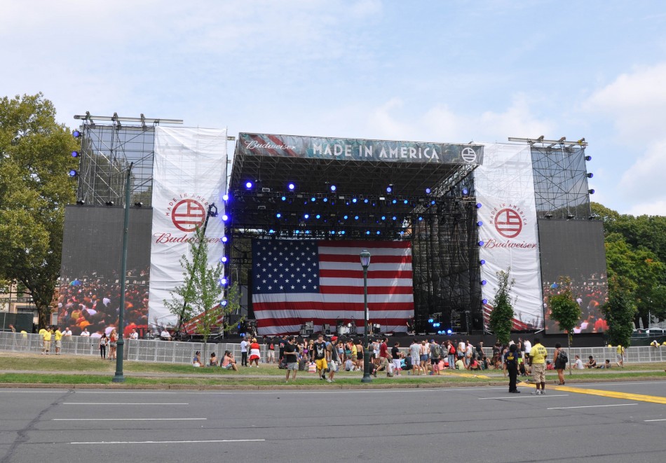 Mountain Productions' Hercules roof – Made in America Liberty Stage