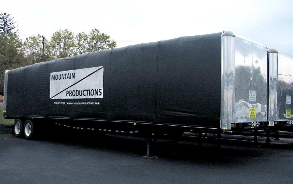 Mountain's Side Curtain Trailer 