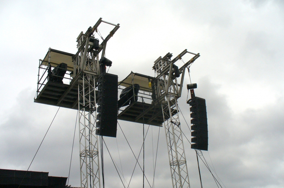 Spot/Delay towers